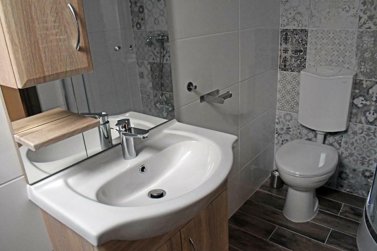Vatus Apartmanhaz Vác Extérieur photo